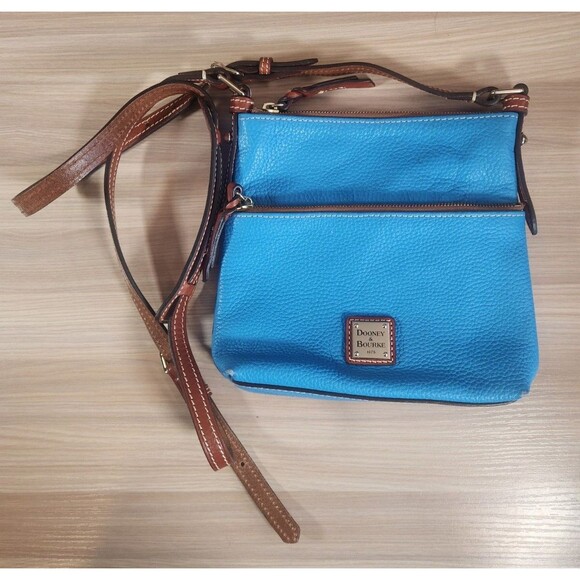 Dooney and Bourke Crossbody Bag Blue - Picture 1 of 12